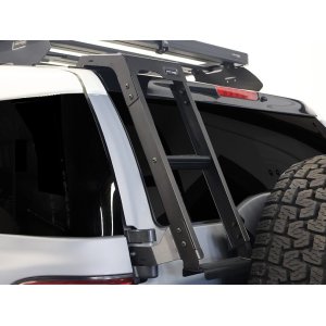 Toyota FJ Cruiser Ladder