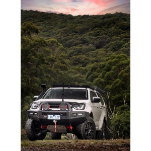 SUMMIT SAHARA SUIT DMAX MY23
