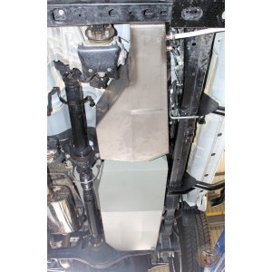 TANK WATER HILUX 15ON 36LCOMPAT WITH TR75S/L ONLY