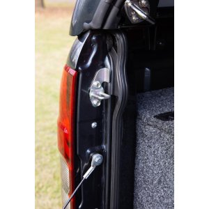 TAILGATE SEAL KIT 24+ MITSUBISHI TRITON