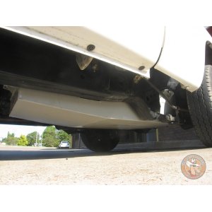 TANK HILUX 4WD/2WD 05-15 128L