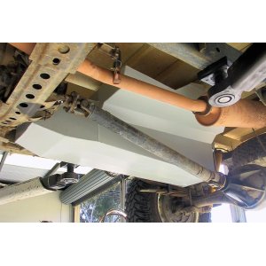 TANK D22 97ON 2&4WD 125L