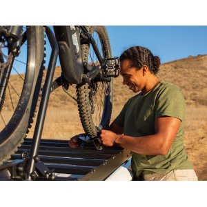 Jumta bagāžnieks FRONT RUNNER Slimsport Toyota 4Runner 5th Gen 2010-2024, LED bar versija