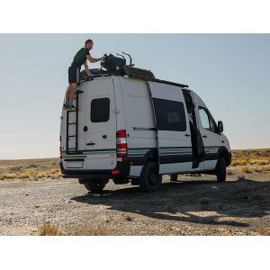 Universālas automašīnas kāpnes FRONT RUNNER LADD018, īsas