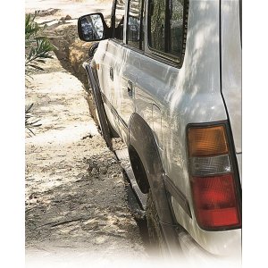 Sānu aizsargstieņu un aizsargsliekšņu komplekts ARB Deluxe 4411010