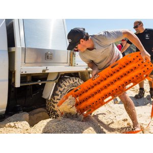 Trapi MAXTRAX Xtreme REQU229, oranži ar melnu