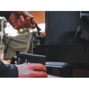 Universāls ūdens tvertnes krāns FRONT RUNNER WTAN016