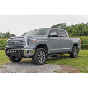 Oval nerf steps black Rough Country Crew Cab