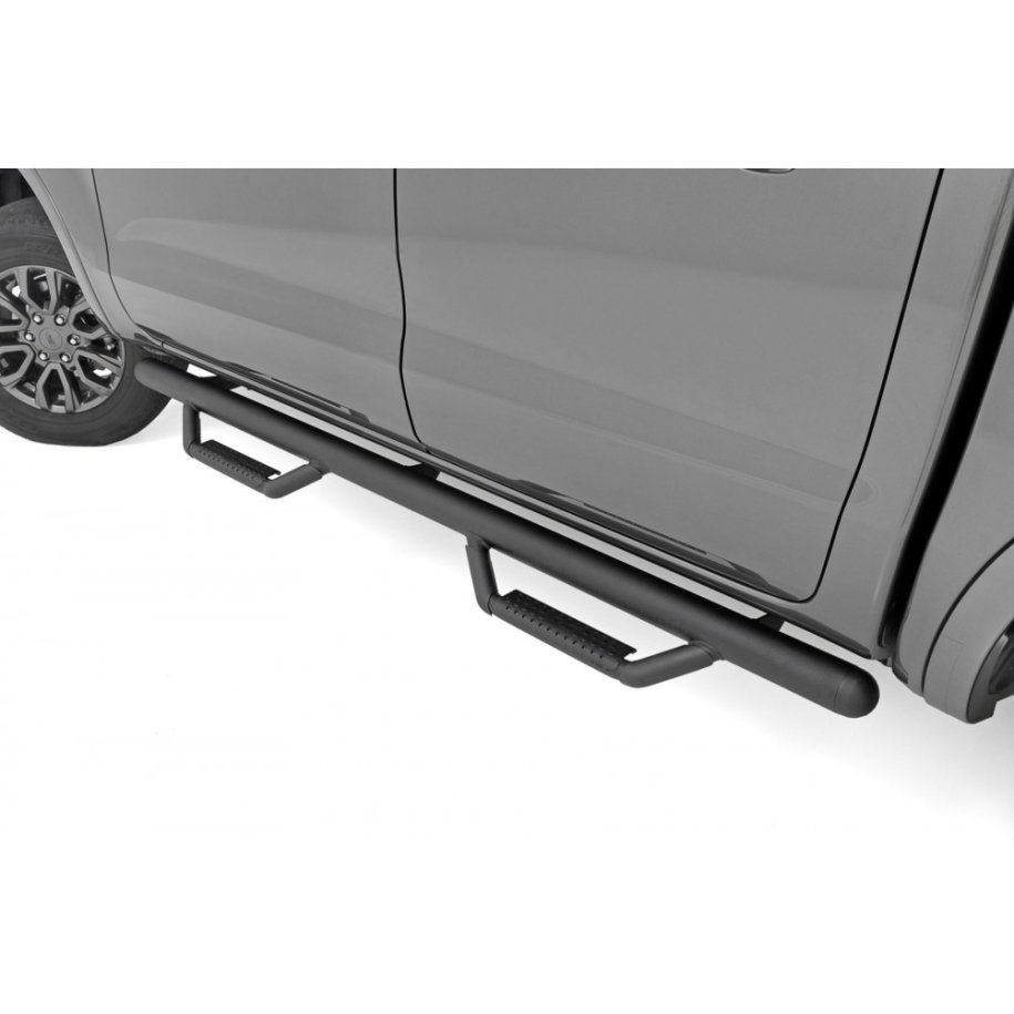 Nerf steps black Rough Country Crew Cab