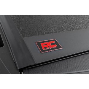 Hard bed cover tri-fold low profile Rough Country 6'4"