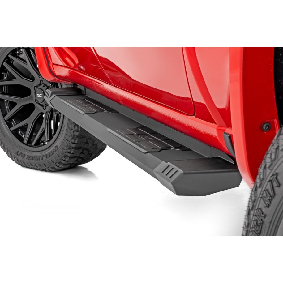 Running boards aluminum Rough Country HD2 CrewMax