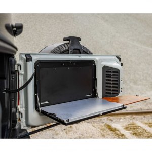 Drop-down tailgate table Bison Gear
