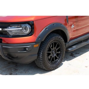 Front and rear fender flares Rough Country Pocket chrome rivets