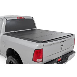 Hard bed cover tri-fold flip up Rough Country 5'7"