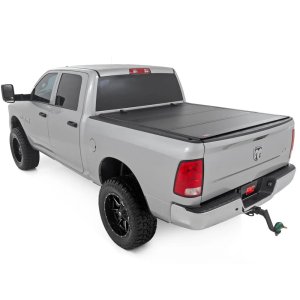 Hard bed cover tri-fold flip up Rough Country 5'7"