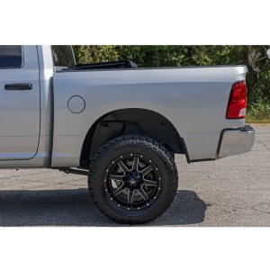 Hard bed cover tri-fold flip up Rough Country 5'7"