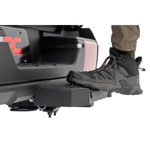 Hitch step Rough Country HD2