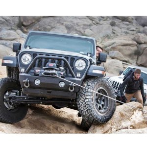 Winch with steel rope 8000 lbs Warn VR EVO 8