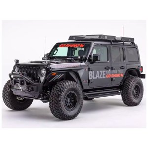 Side steps Go Rhino Dominator Xtreme D1