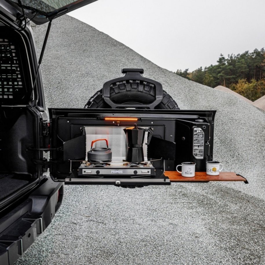 Drop down tailgate table Bison Gear