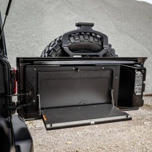 Drop down tailgate table Bison Gear