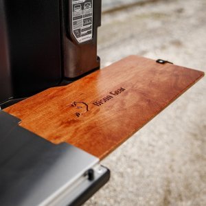 Drop down tailgate table Bison Gear