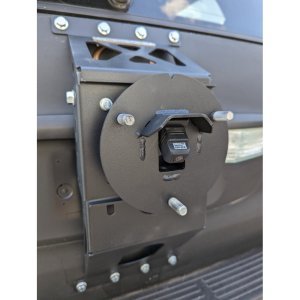 Tire carrier Bison Gear