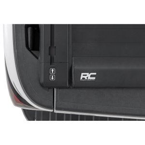 Powered retractable bed cover Rough Country 5'9"