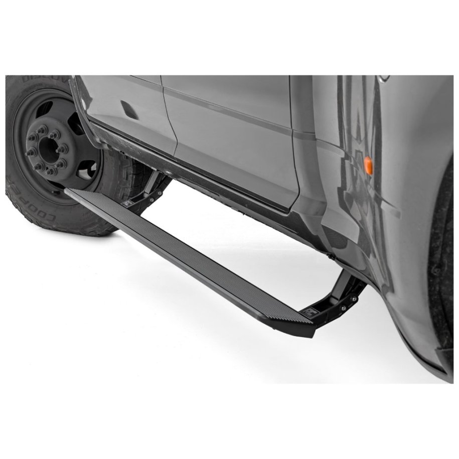Power running boards HT-Series Rough Country Crew Cab
