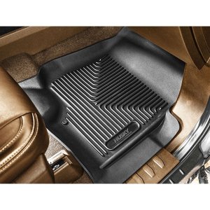 Front and rear floor mats Weatherbeater Husky Liners Crew Cab
