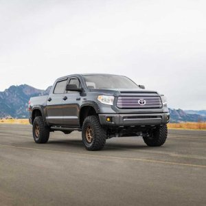 Front and rear fender flares Rough Country Defender Pocket