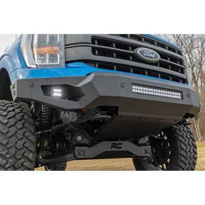 Front bumper with LED lights Rough Country