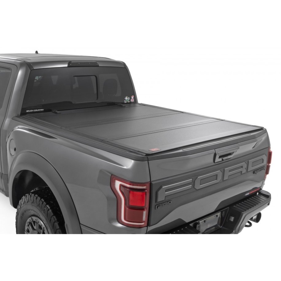 Hard bed cover tri-fold flip up Rough Country 5'7"