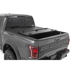 Hard bed cover tri-fold flip up Rough Country 5'7"