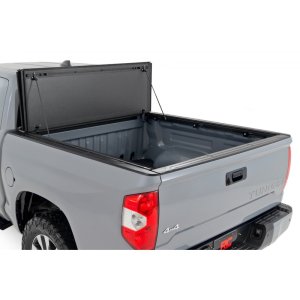 Hard bed cover tri-fold flip up Rough Country 5'7"