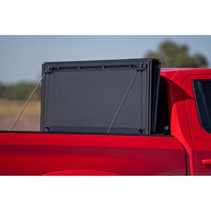 Hard bed cover tri-fold flip up Rough Country 6'7"