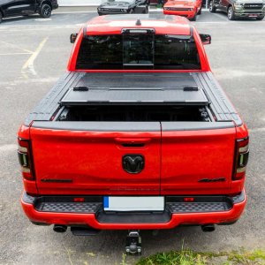 Hard tri-fold bed cover Rambox low profile OFD 5'7"