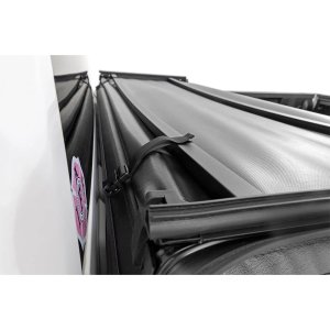 Soft tri-fold bed cover Rough Country 6'7"