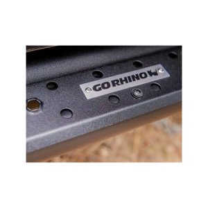 Side steps Go Rhino Dominator Xtreme DSS