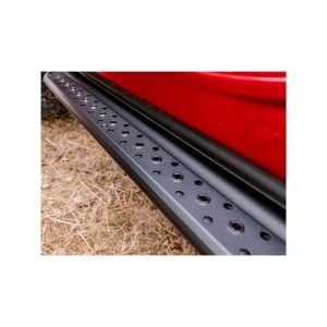 Side steps Go Rhino Dominator Xtreme DSS