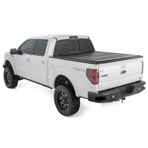 Hard bed cover tri-fold low profile Rough Country 5'7"