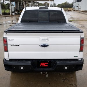 Hard bed cover tri-fold low profile Rough Country 5'7"