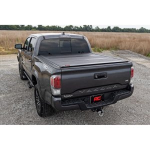 Hard tri-fold bed cover low profile Rough Country 6'