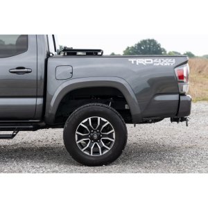 Hard tri-fold bed cover low profile Rough Country 6'