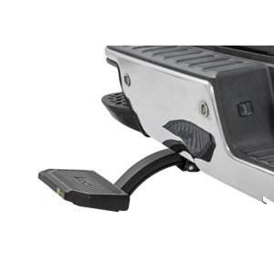 Retractable bed step Rough Country