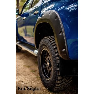 Arku paplašinātāji KUT SNAKE Mitsubishi L200  2018-, 70 mm